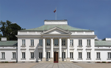 Projekt wystroju wnętrza salonu Księżnej Łowickiej w Belwederze w Warszawie, na zamówienie Kancelarii Prezydenta RP.  